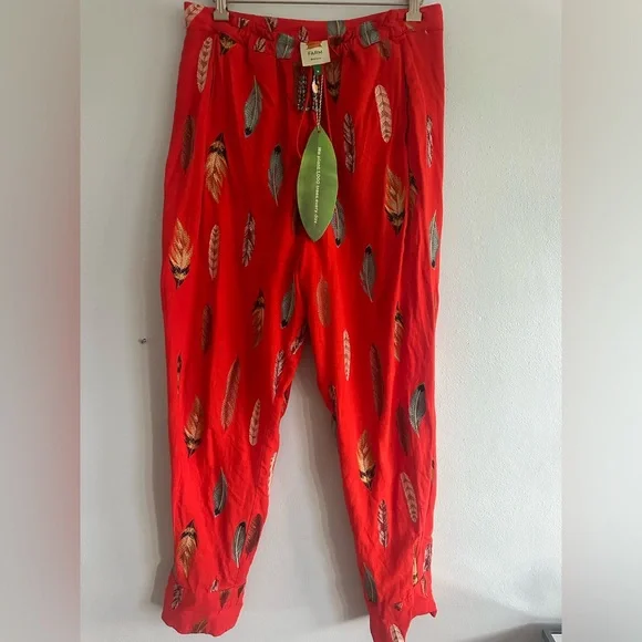 FARM RIO LINEN EMBROIDERED FEATHER PANTS SIZE M NWT - Picture 5 of 6